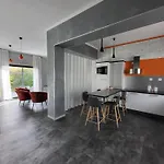 Emlavie - Maison Familiale Ou Loft - A 3km Futuroscope *