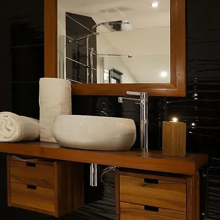 Emlavie - Maison Familiale Ou Loft - A 3km Futuroscope