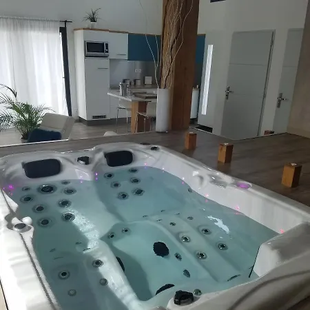 Emlavie - Maison Familiale Ou Loft - A 3km Futuroscope * Chasseneuil-du-Poitou