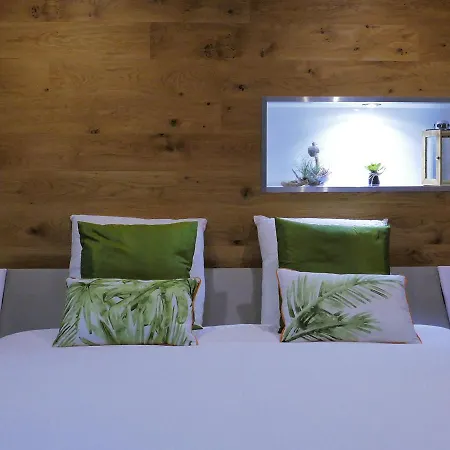 Lofts Emlavie - Locations Avec Privatifs - Futuroscope A 5 Mn - Arena Et Aquascope Holiday home