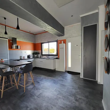 Emlavie - Maison Familiale Ou Loft - A 3km Futuroscope 度假居 *