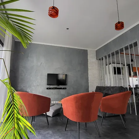 Emlavie - Maison Familiale Ou Loft - A 3km Futuroscope