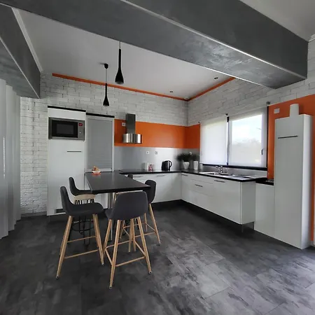 Сasa de vacaciones Emlavie - Maison Familiale Ou Loft - A 3km Futuroscope *