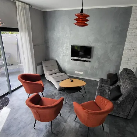 Emlavie - Maison Familiale Ou Loft - A 3km Futuroscope 度假居 沙斯讷伊迪普瓦图