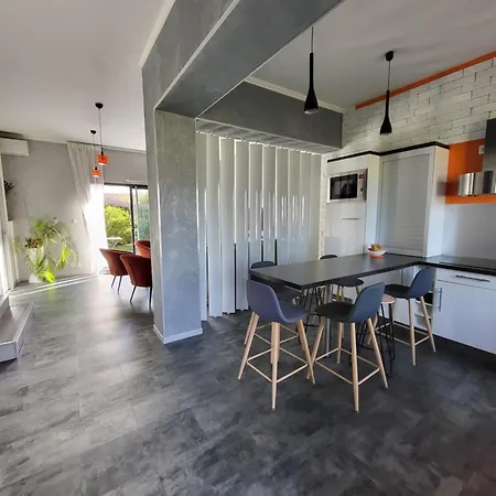 度假居 Emlavie - Maison Familiale Ou Loft - A 3km Futuroscope 沙斯讷伊迪普瓦图