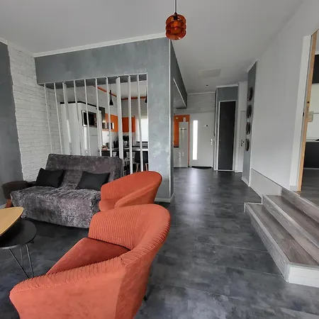 Emlavie - Maison Familiale Ou Loft - A 3km Futuroscope 度假居 *